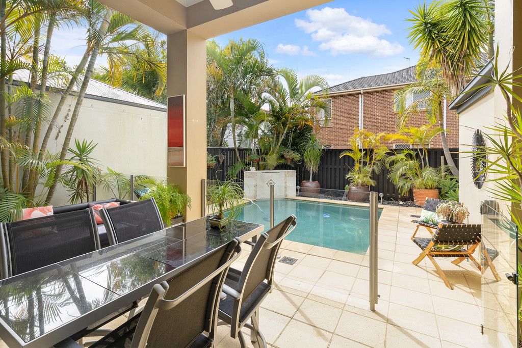 26 North Shore Avenue, VARSITY LAKES QLD 4227 House Sold