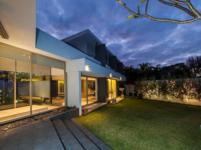 21A Dunvegan Road, APPLECROSS WA 6153 House Leased