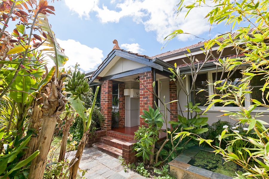 28 Latham Street, ALFRED COVE WA 6154 House Leased