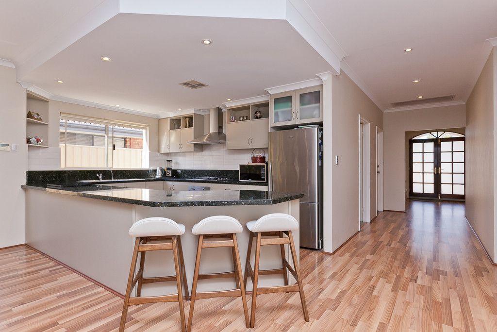 5 Sandford Avenue, MUNSTER WA 6166 House Leased