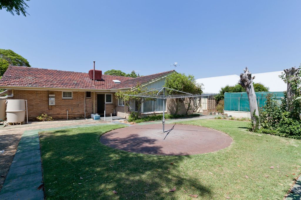 14 Davis Road, ATTADALE WA 6156 House Sold