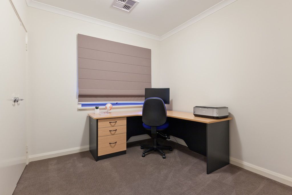 49 Spinnaker Heights, YANGEBUP WA 6164 House Sold