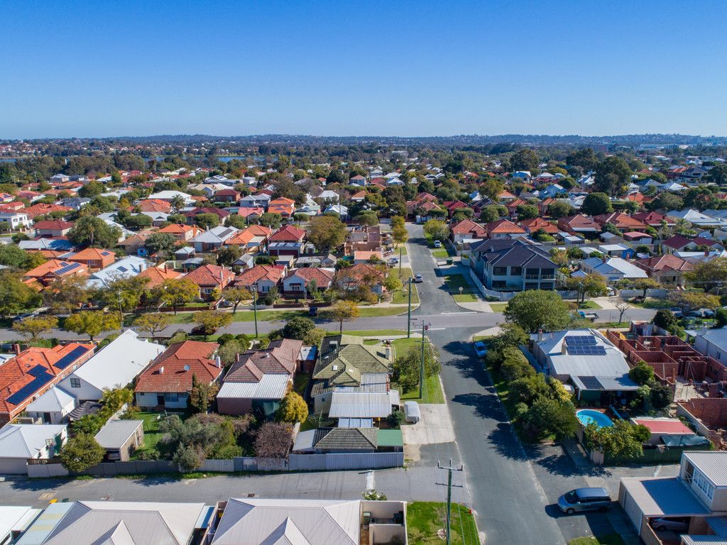 30 Matlock Street, MOUNT HAWTHORN WA 6016 House Sold
