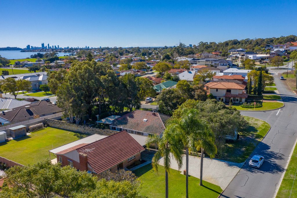 29 Doney Street, ALFRED COVE WA 6154 House Sold