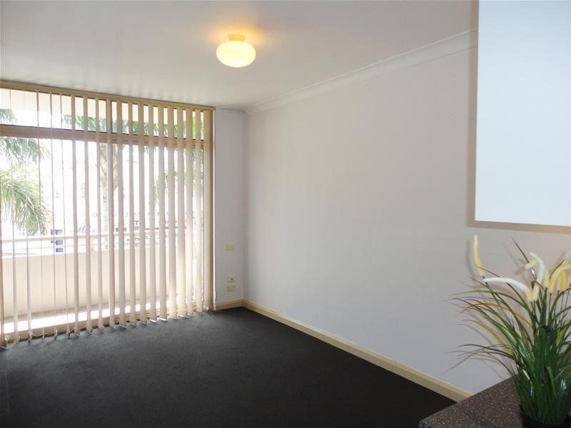 8/275 Lyons Road