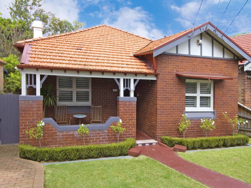 11 Richards Avenue