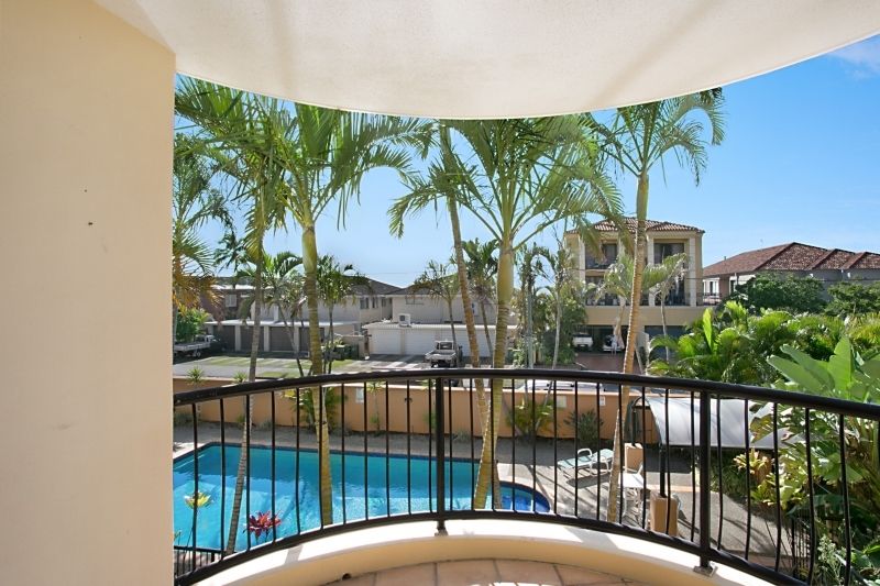 14/2 Fraser Avenue, Miami QLD 4220 Unit Leased