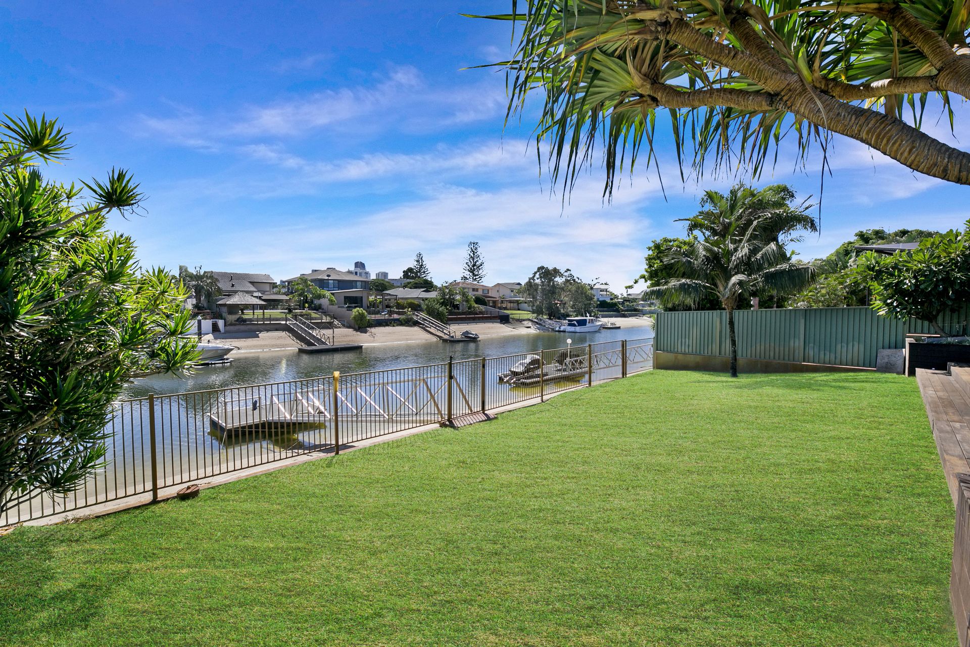 22 Gretel Drive, Mermaid Waters QLD 4218 House Sold