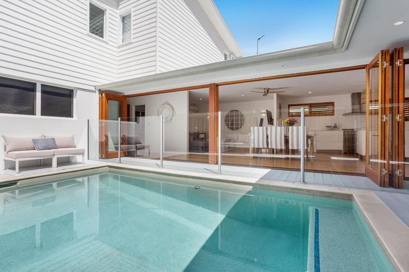 22 Petrel Avenue, Mermaid Beach