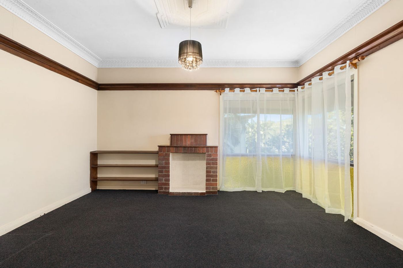 62 Ellen St, WOODY POINT QLD 4019 House Sold