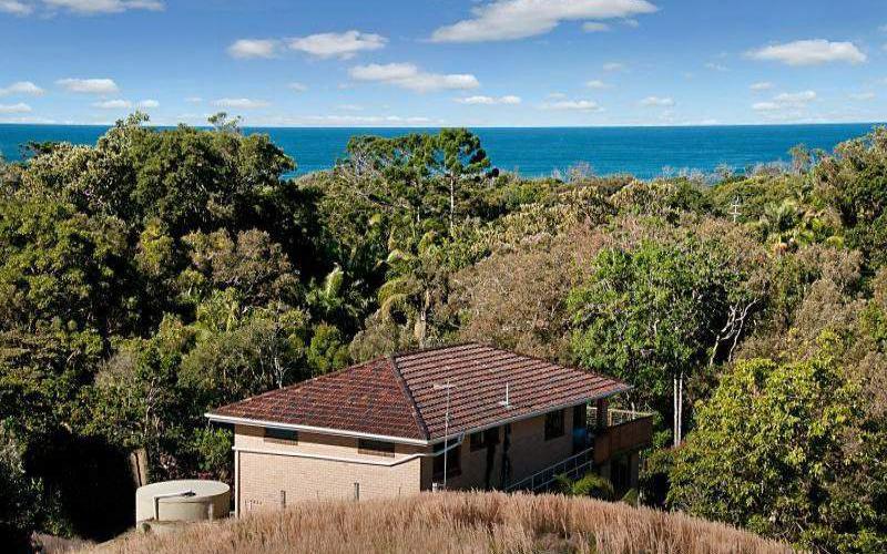124 Beach Road, BROKEN HEAD NSW 2481 House Sold