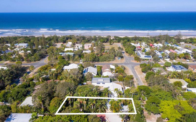 7 Peter Street, South Golden Beach NSW 2483 House Sold byronbayfn