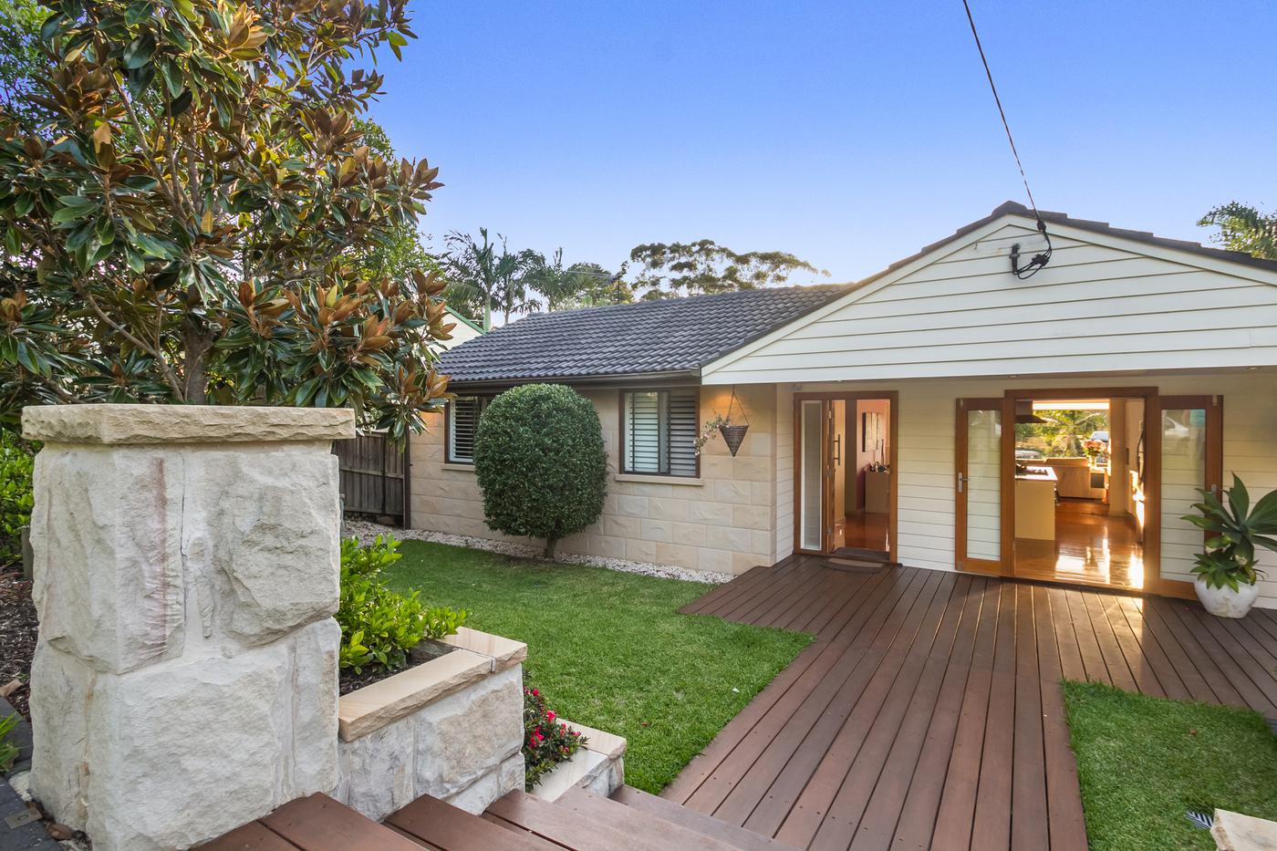 9 Ennerdale Crescent, Wheeler Heights NSW 2097 Property Information