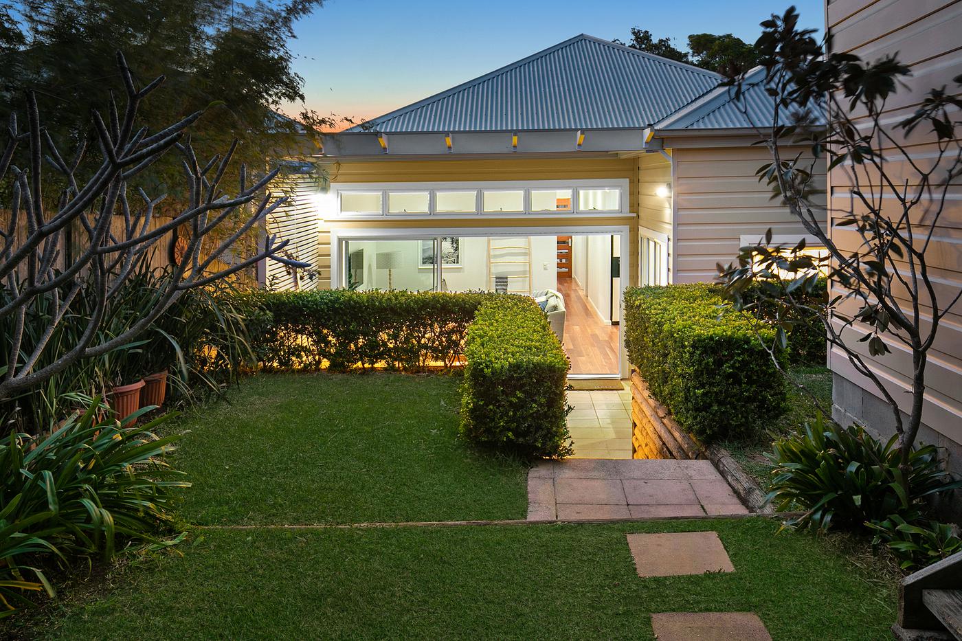 9 Arthur Street, Fairlight NSW 2094 Property Information