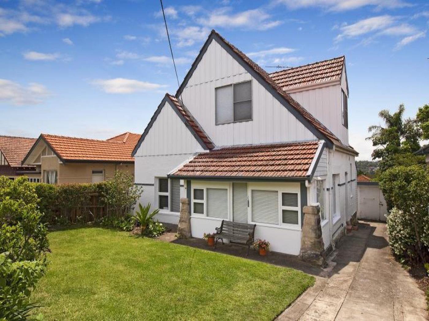 10 Jamieson Avenue, Fairlight NSW 2094 House Sold