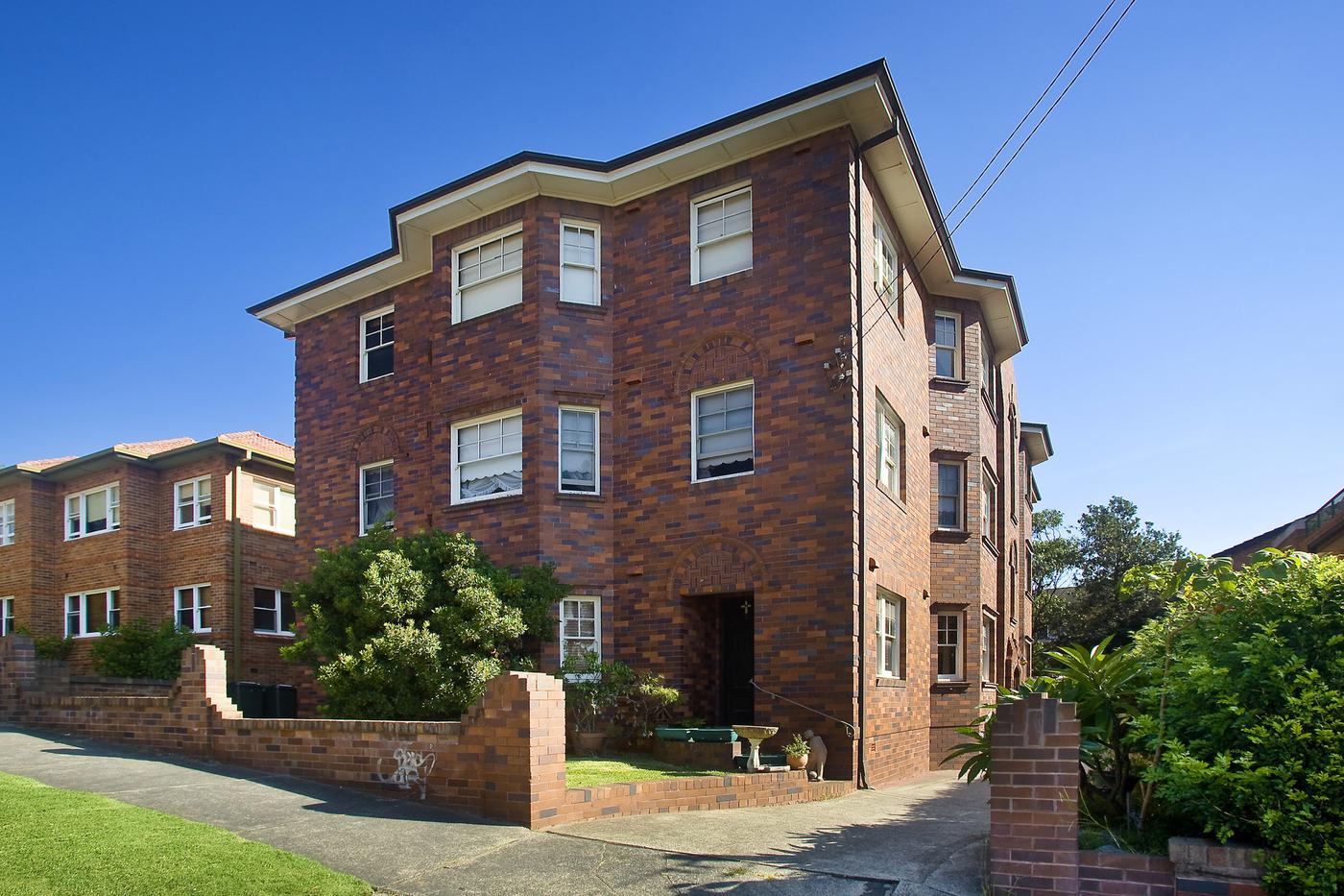 2/6 Wood StreetManly