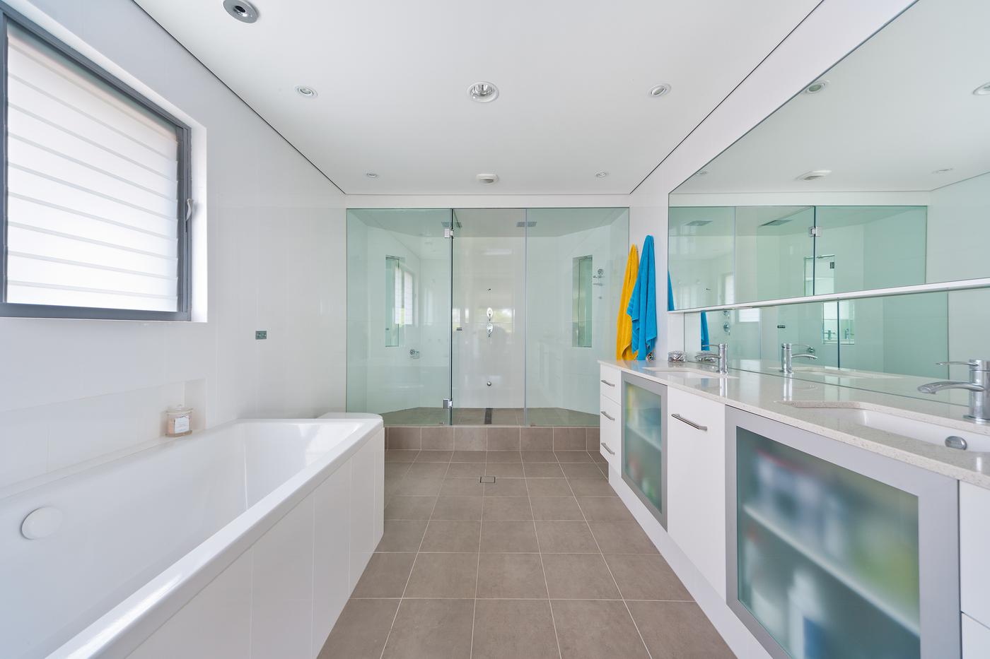 18 Whaddon Avenue, Dee Why NSW 2099 House Sold