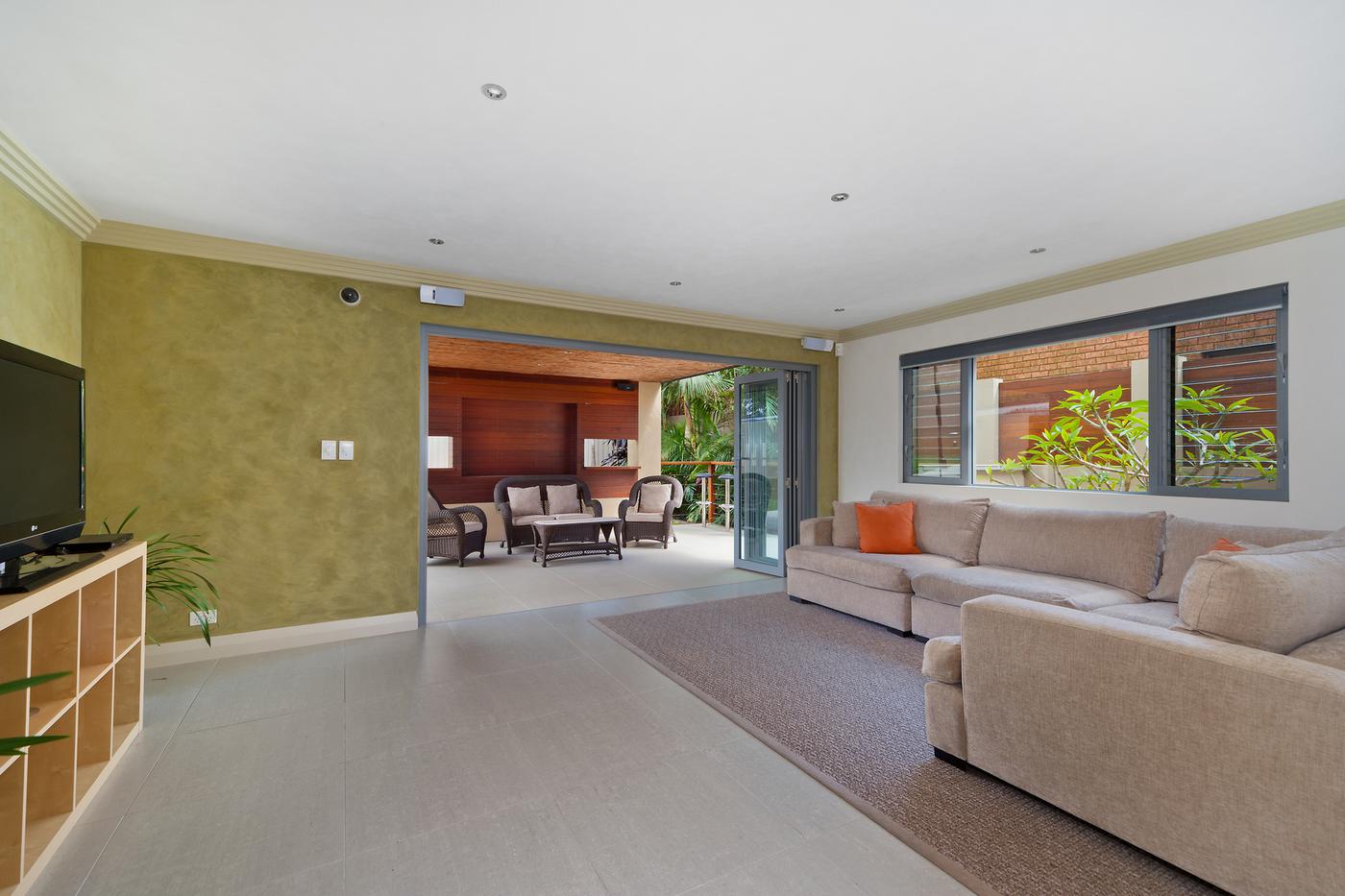 18 Whaddon Avenue, Dee Why NSW 2099 House Sold