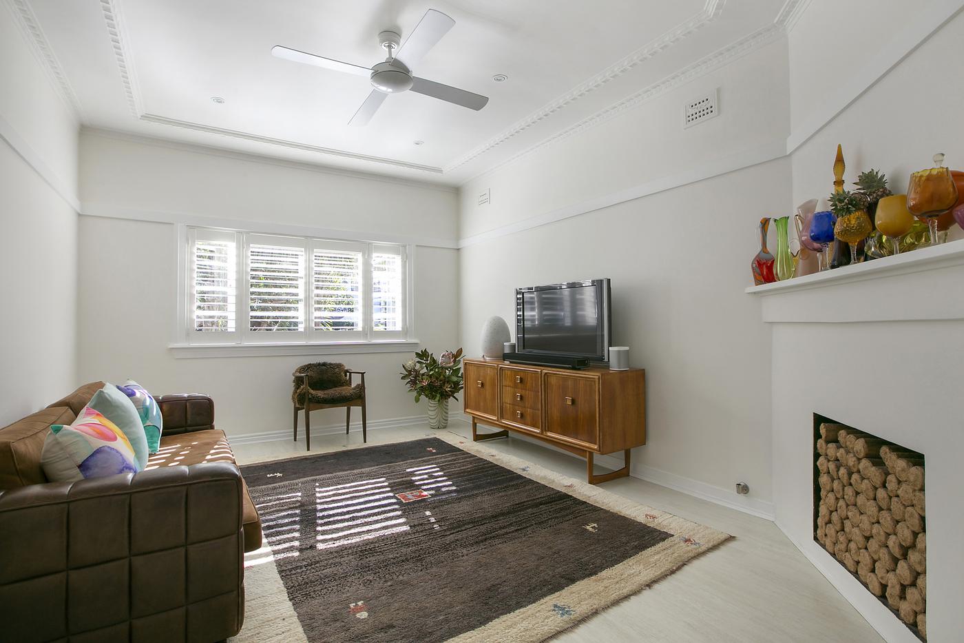 2/29 White Street