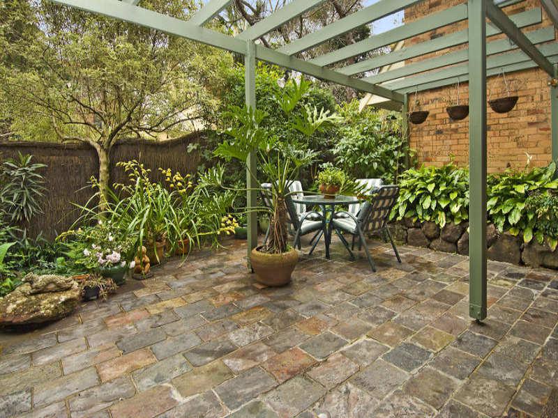 5/36 Milner Crescent