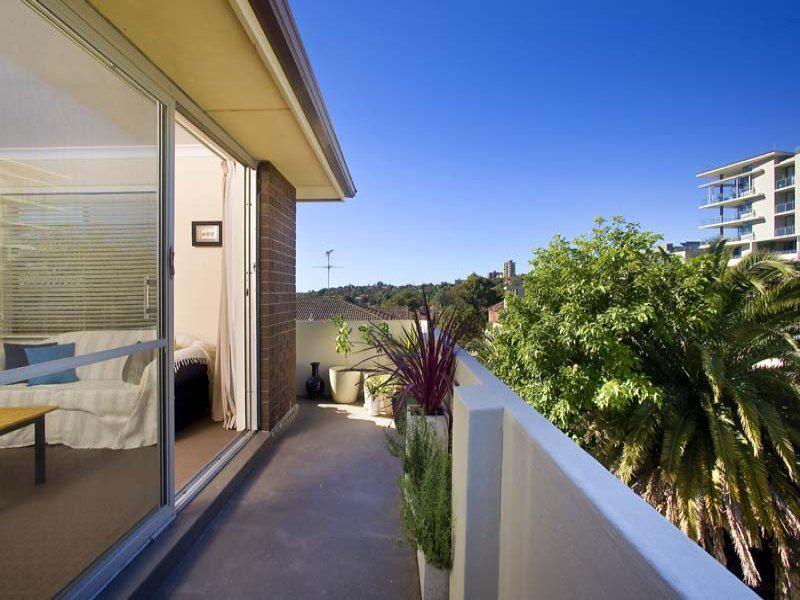 6/121 Griffiths Street