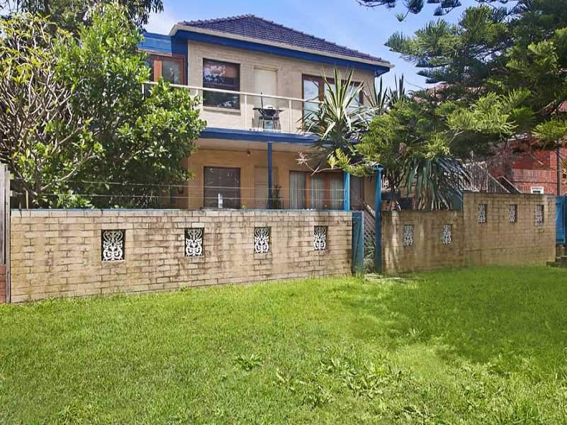 1/3 Eurobin Avenue