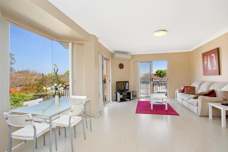135/8 Koorala Street