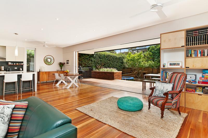10 Abbott Street