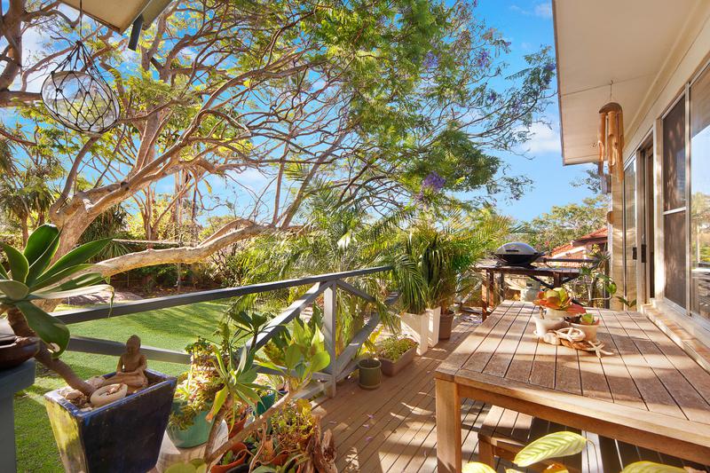 2/21 Waratah Street