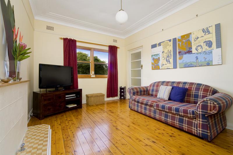 3/217 Condamine Street