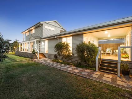 22 Beach Grove, Seaford, VIC, 3198