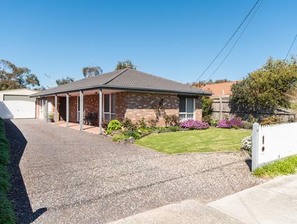 43 Taketa Crescent