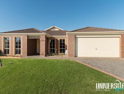 6 Blainroe Crescent, Cranbourne, VIC, 3977