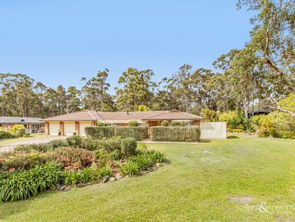 12 Lewis Drive