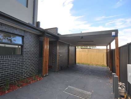 5/107 Essex Street