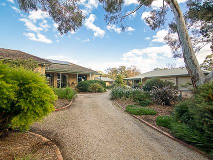 402 Don Road, Badger Creek, VIC, 3777