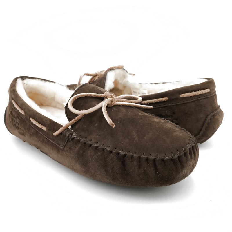 UGG 1601 Women�s Moccasin comfortable Flat Shoes Premium
