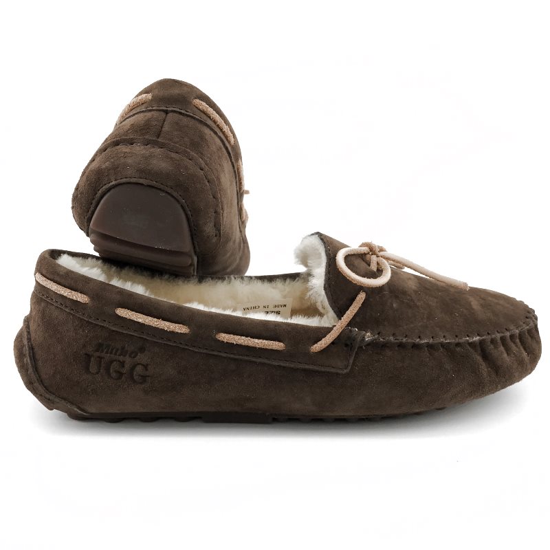 UGG 1601 Women�s Moccasin comfortable Flat Shoes Premium
