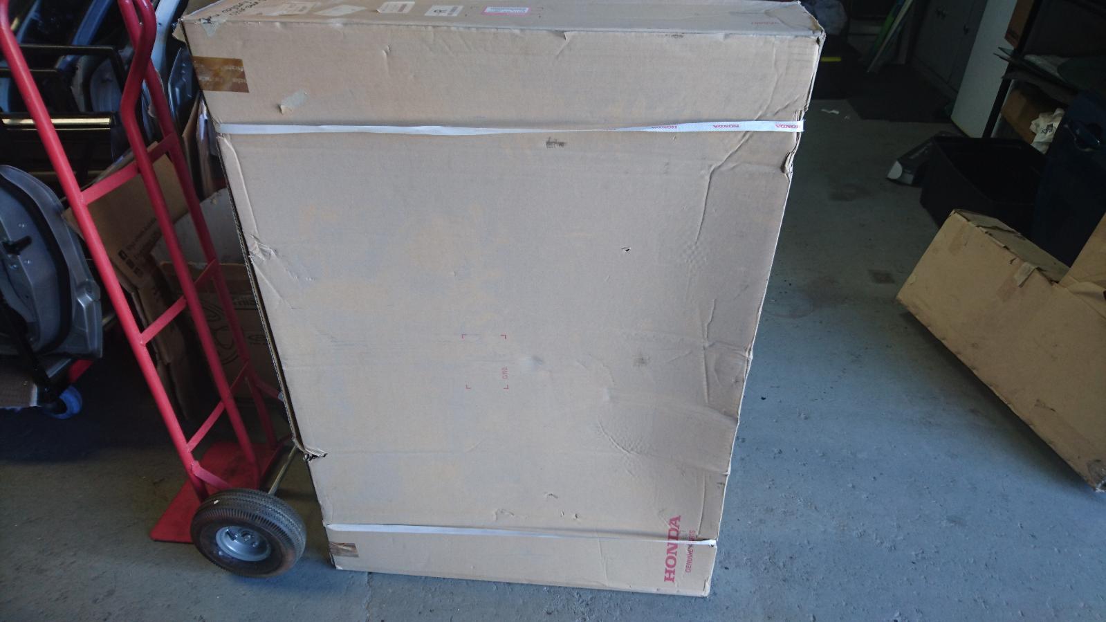 View Auto part Right Front Door Honda Odyssey 2007