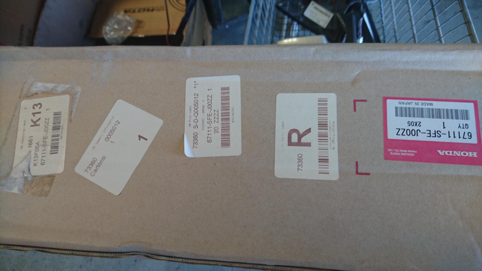 View Auto part Right Front Door Honda Odyssey 2007