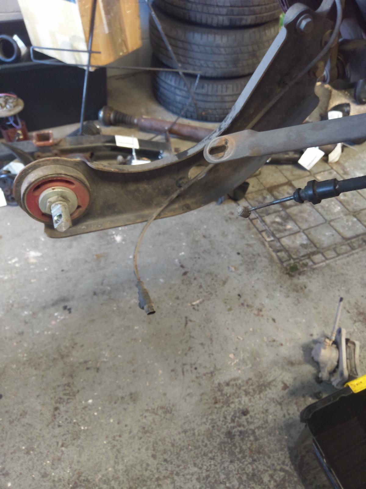 View Auto part Left Rear Trailing Arm Ford Territory 2004