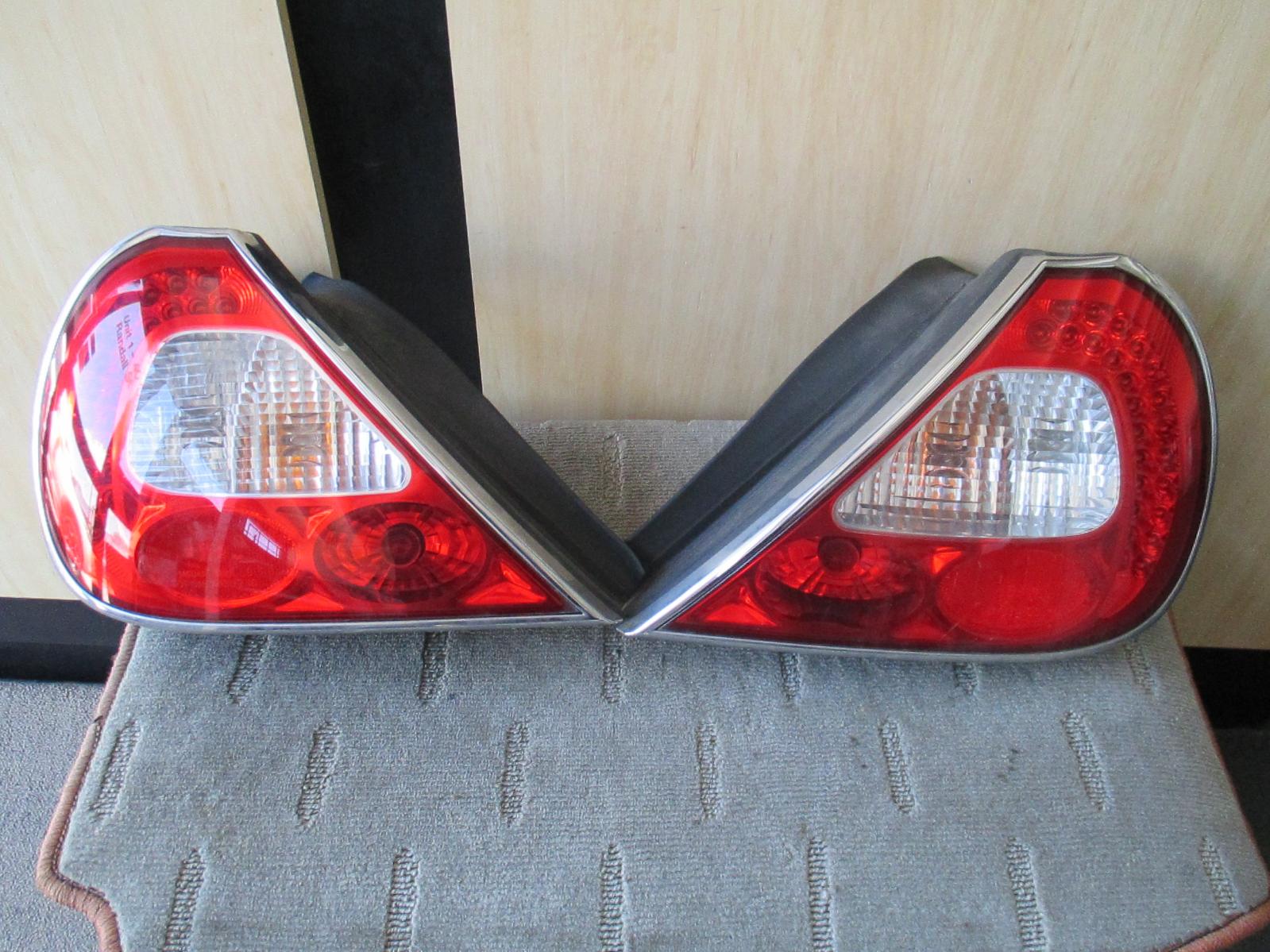 View Auto part Right Taillight Jaguar Xj 2003