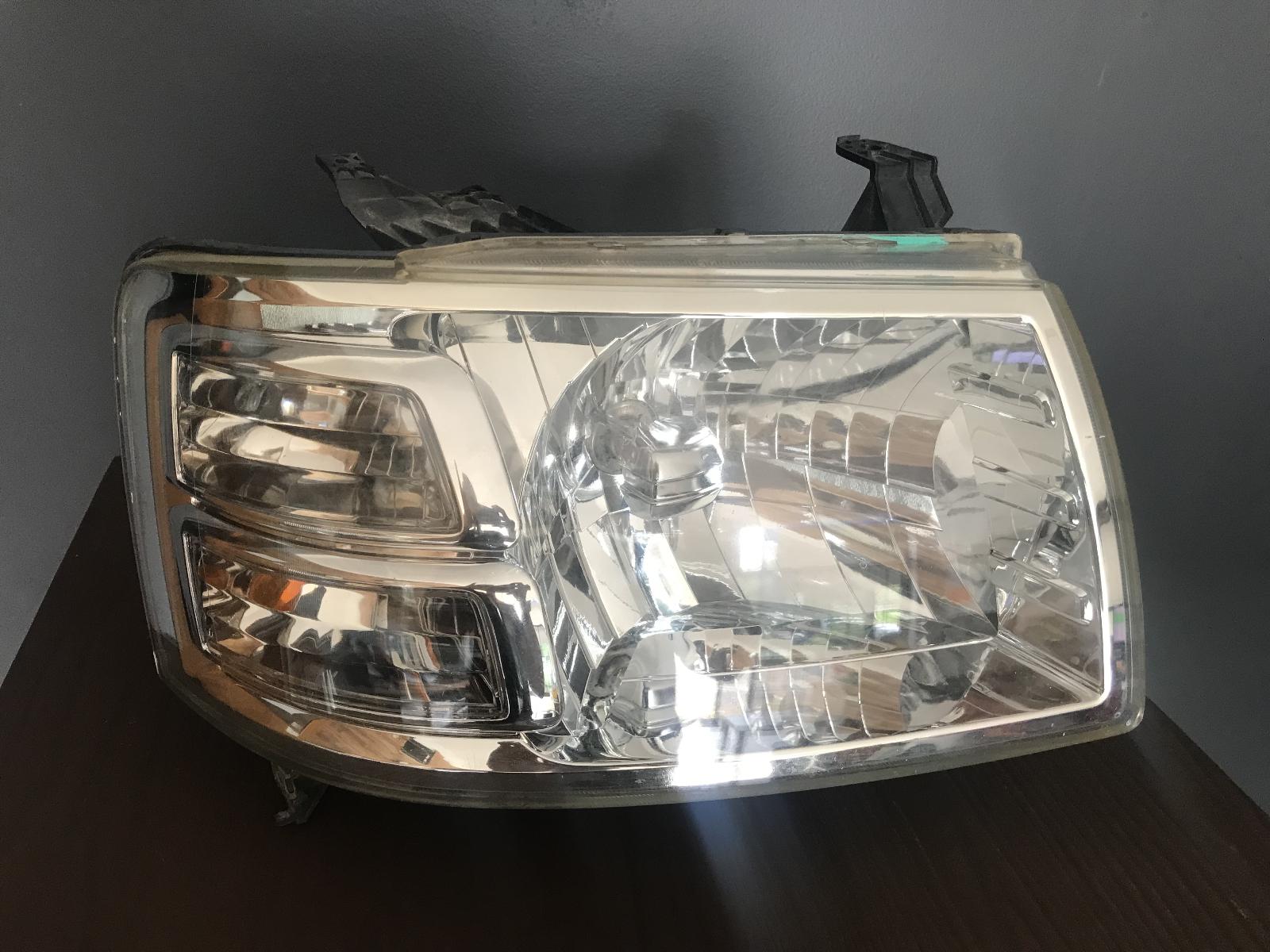 View Auto part Right Headlamp Ford Ranger 2007