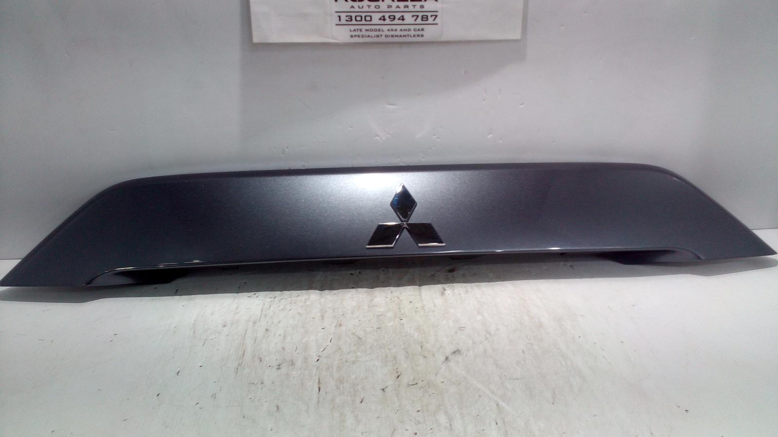2010 Mitsubishi Outlander Rear Garnish View Auto part Rear Garnish Mitsubishi Outlander 2010