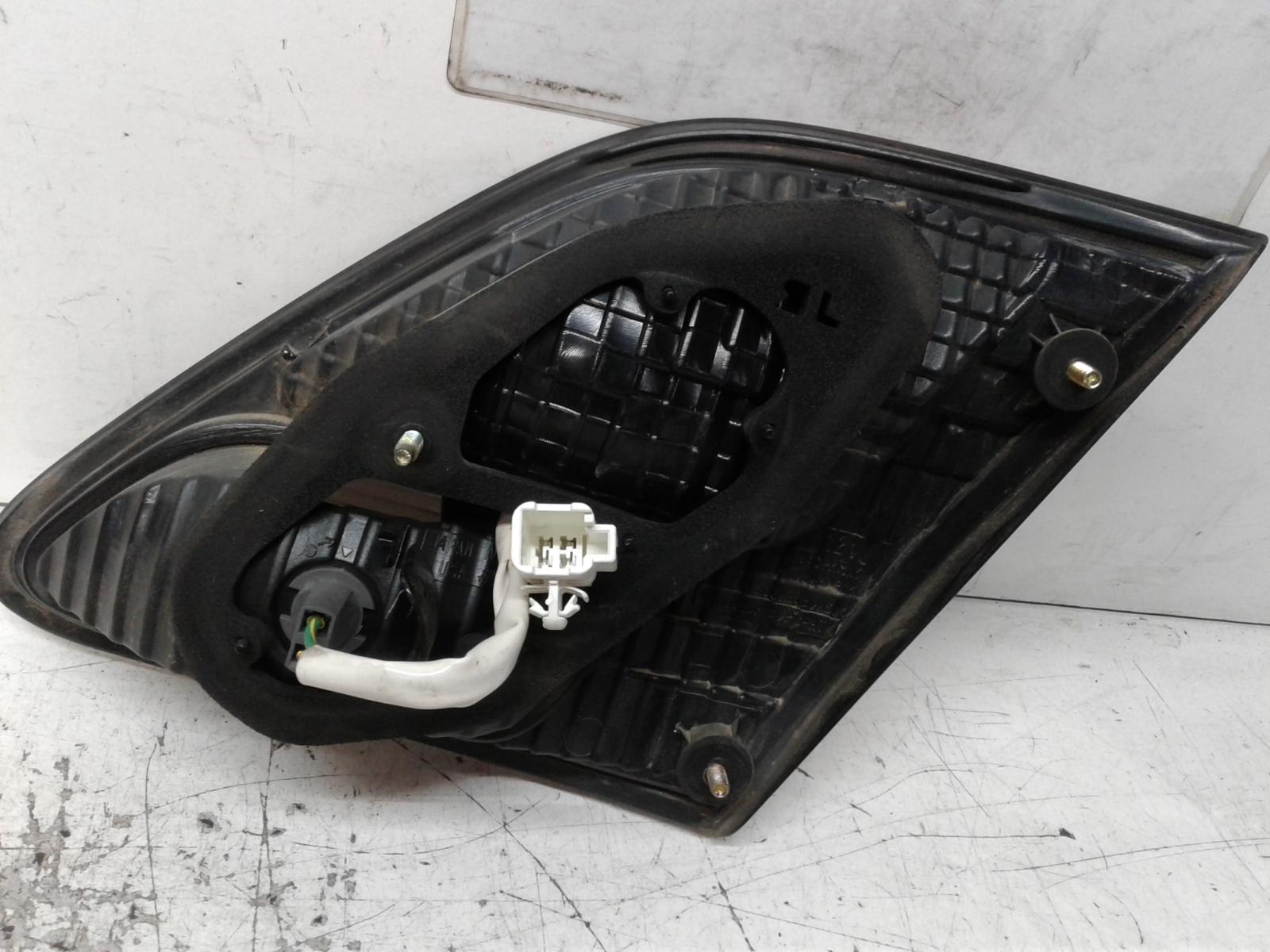 View Auto part Rear Garnish Lexus Es300 (92-05) 2003