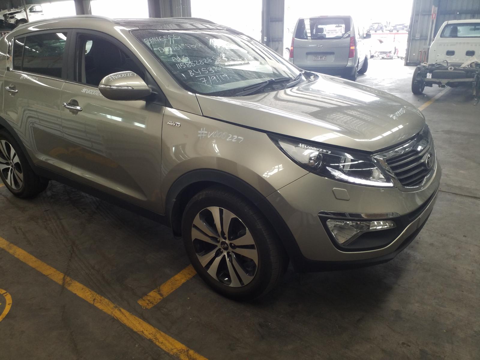 View Auto part Instrument Cluster Kia Sportage 2013