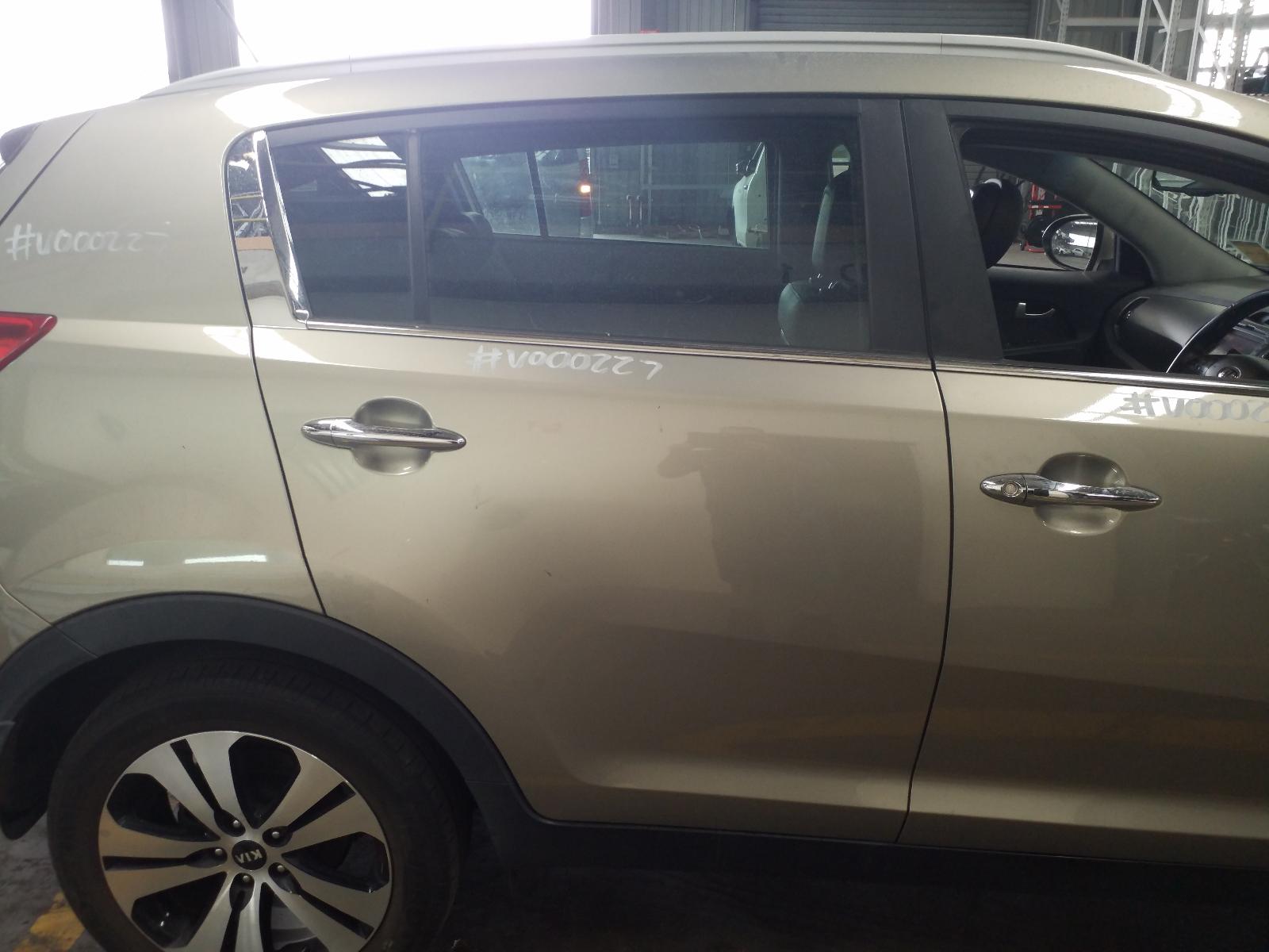 View Auto part Instrument Cluster Kia Sportage 2013