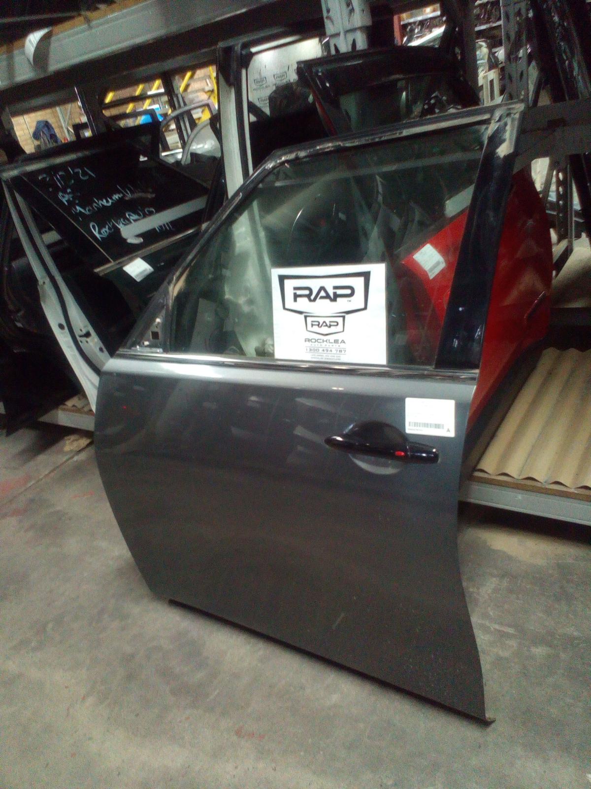 Left Front Door Patrol Nissan 2016