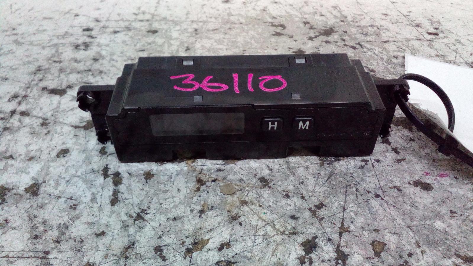 View Auto part Clock Kia Sportage 2011