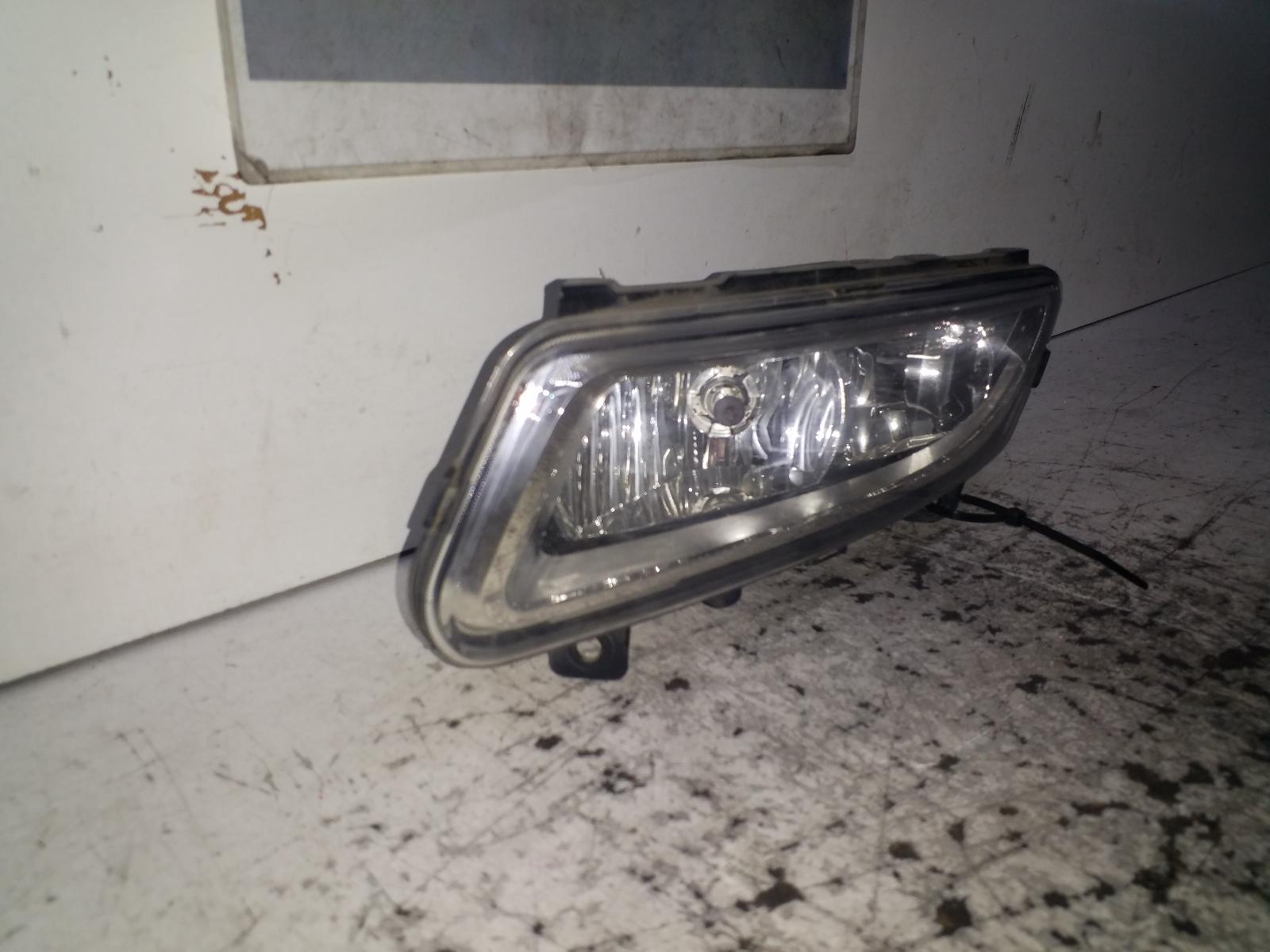 2012 Volkswagen Polo Left Indicator/Fog/Side View Auto part Left Indicator/Fog/Side Volkswagen Polo 2012